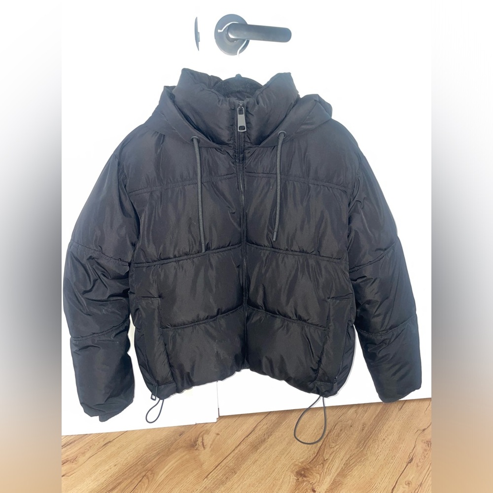 Zara Women’s Puffer Jacket